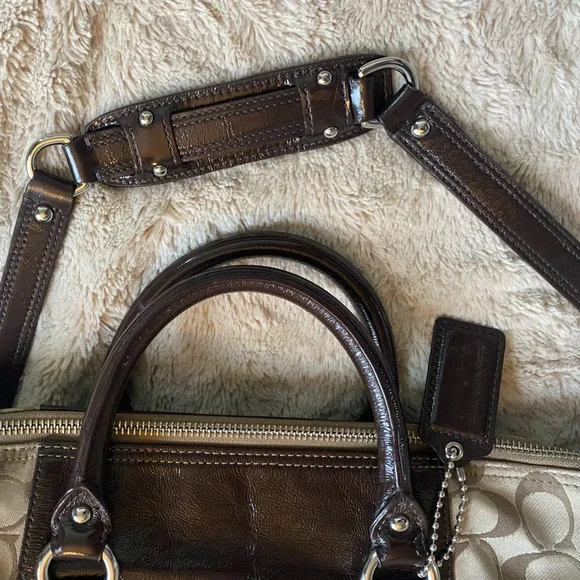 ⭐️ COACH Ashley Signature Satchel, F15440 - Picture 8 of 17